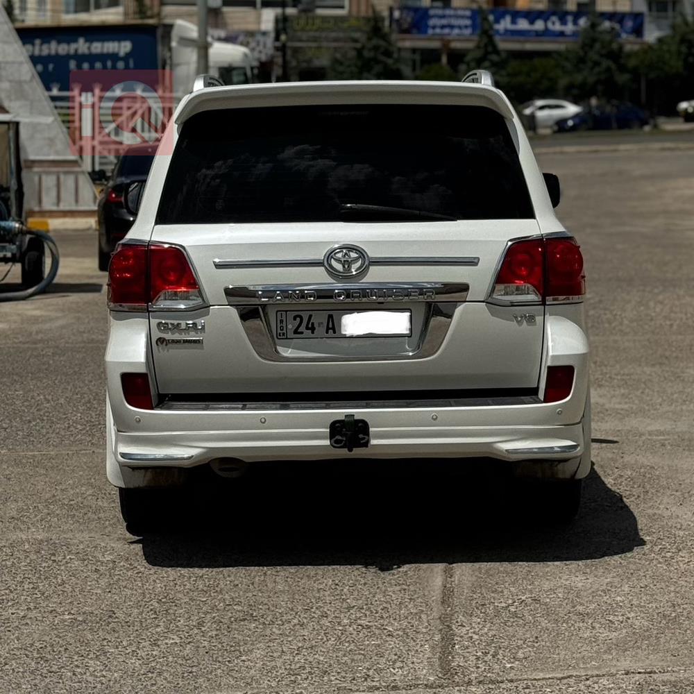 تويوتا لاندكروزر